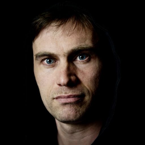 Workshop mit Fran&ccedil;ois Sarhan: Body as instrument - instrument as body